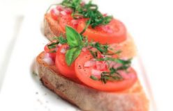 Tomato & garlic bruchetta